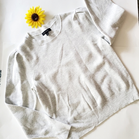 Banana Republic Sweaters - BANANA REPUBLIC CREW SWEATER